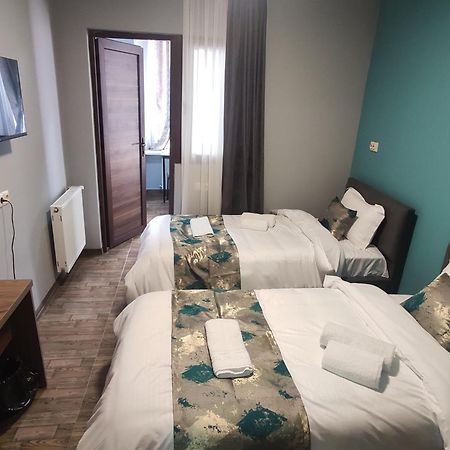 Tbilicity Hotel Tbilisi ภายนอก รูปภาพ
