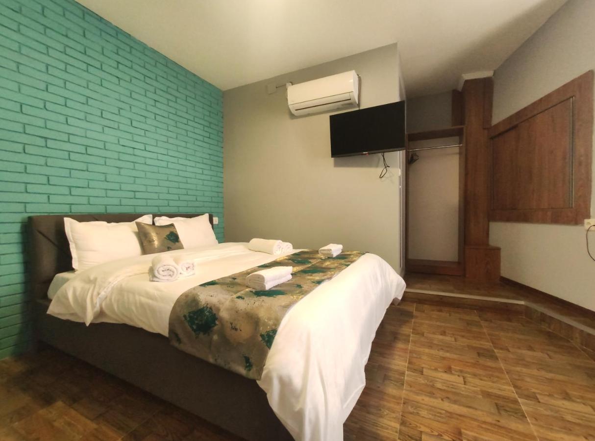 Tbilicity Hotel Tbilisi ภายนอก รูปภาพ
