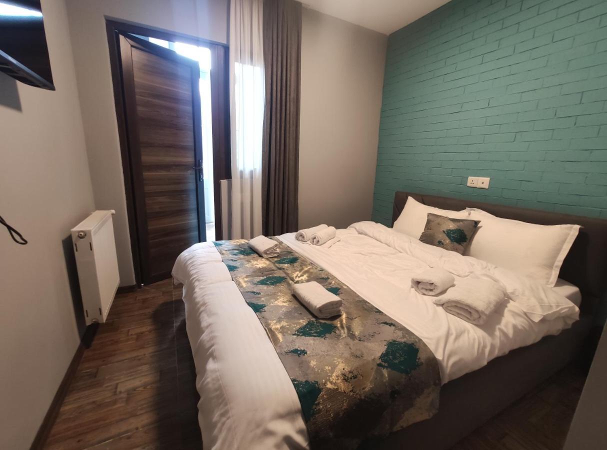 Tbilicity Hotel Tbilisi ภายนอก รูปภาพ